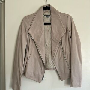 Vince 100% leather jacket in blush